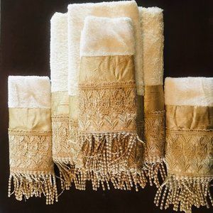 Gold Decorative Towel Set